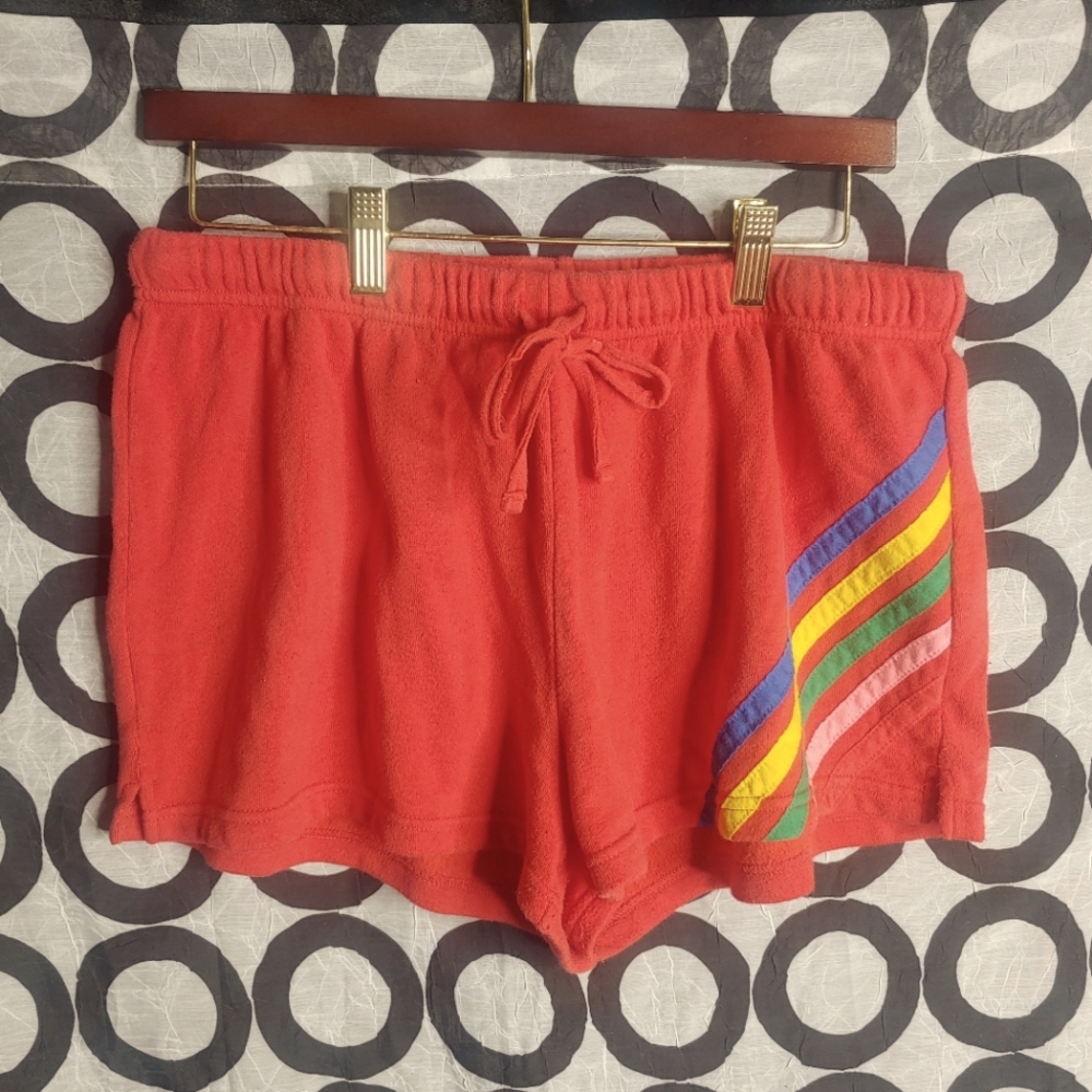 No Boundaies Red shorts